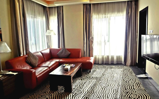 Al Raya Suites