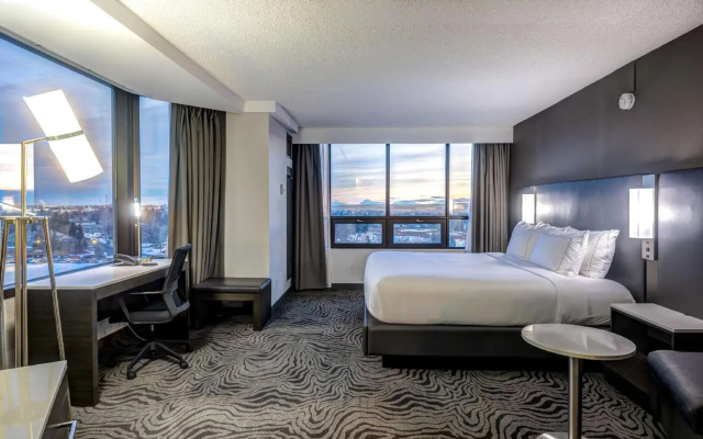DoubleTree by Hilton Calgary North