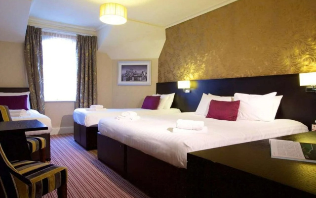 Hallmark Inn Chester