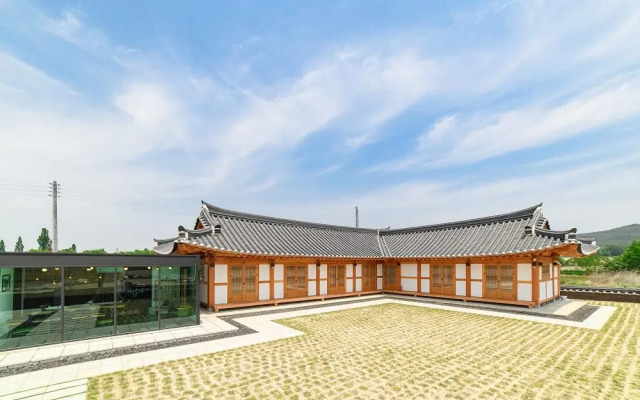 Gyeongju Wonhwaru