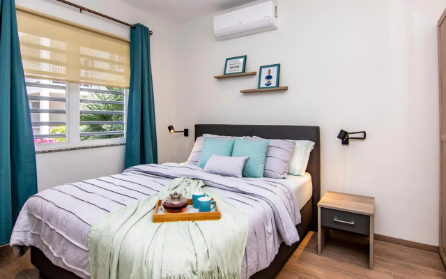Casa Blue Breeze