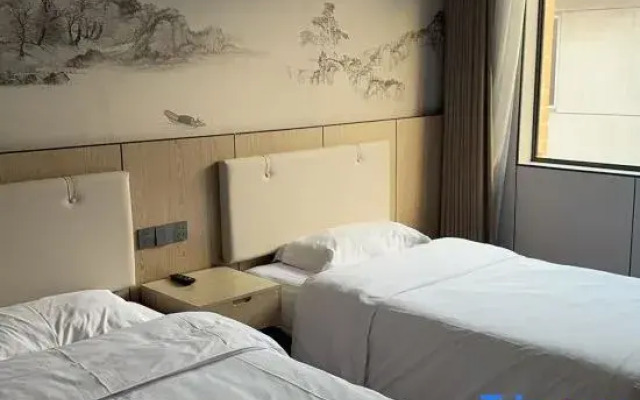 Shanghai Haojia Hotel (Songjiang Sports Center Subway Station)