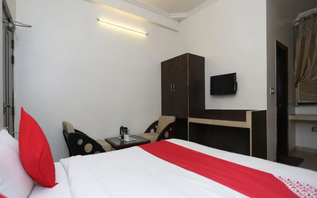 OYO 19334 Flagship Shanta Inn Charbagh