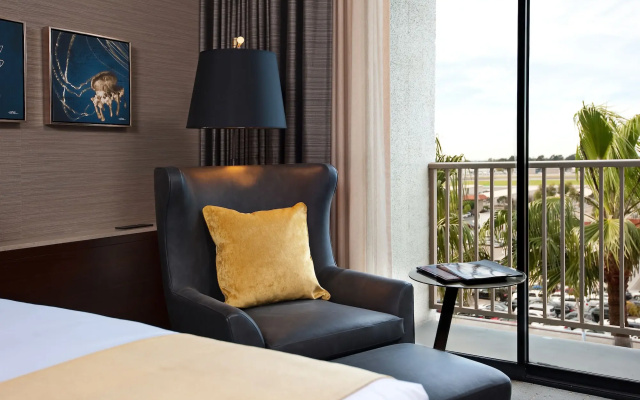 Hyatt Regency Newport Beach West