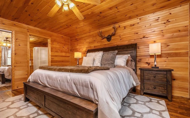 Bearly Beehaven by Taylor Made Deep Creek