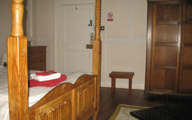 Rothmans B&B