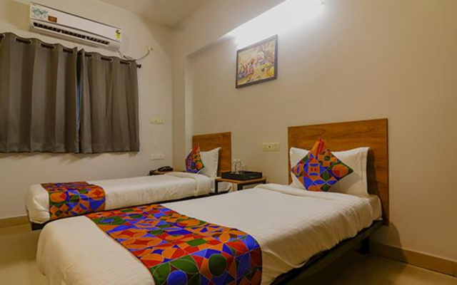 FabHotel Frenotel - Madhapur