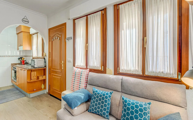 Comfy Holiday Home in Denia near Playa Beach