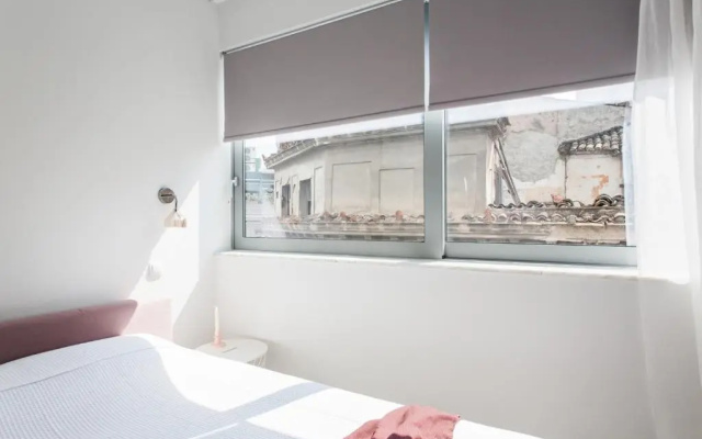 Modern chic apartment, central Athens (Ermou st)
