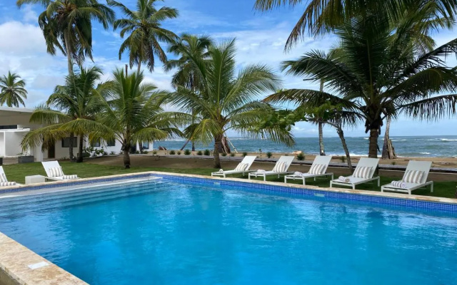 The Palm Bay Club Lodge