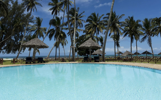 Neptune Paradise Beach Resort & Spa
