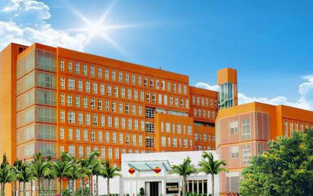 University Town International Hotel вид на фасад