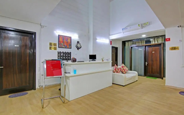 Treebo Trend AR Residency Sector 45