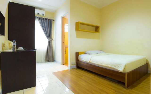 Lotus Hotel, Cafe & Meeting Place