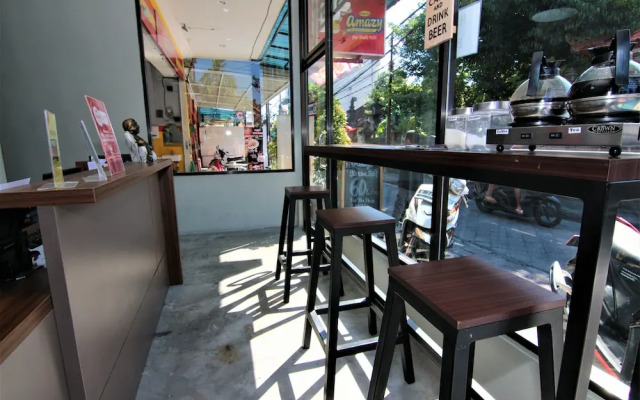 ZEN Hostel Jalan Patimura Legian