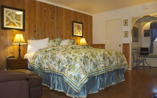 Carmel Garden Inn