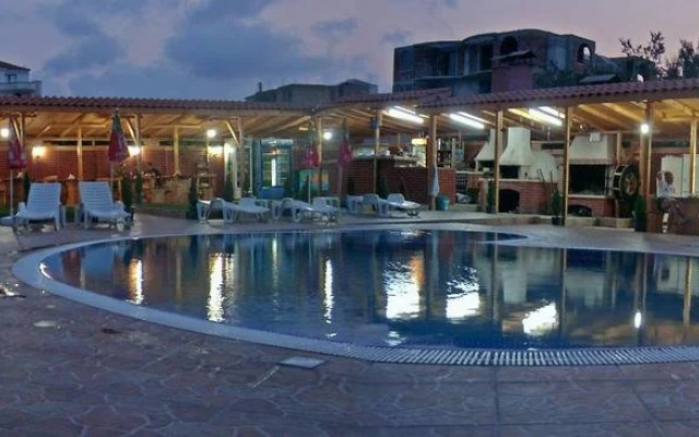 Villa Laguna