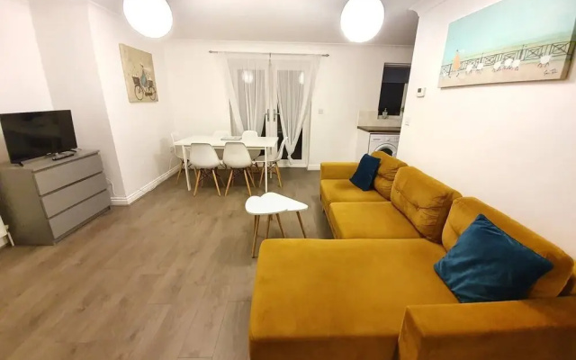 BookedUK Bright Apartment in Stevenage