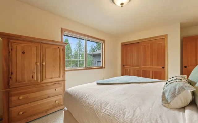 4 Tan Oak