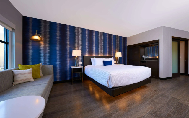 Cambria Hotel Detroit Downtown