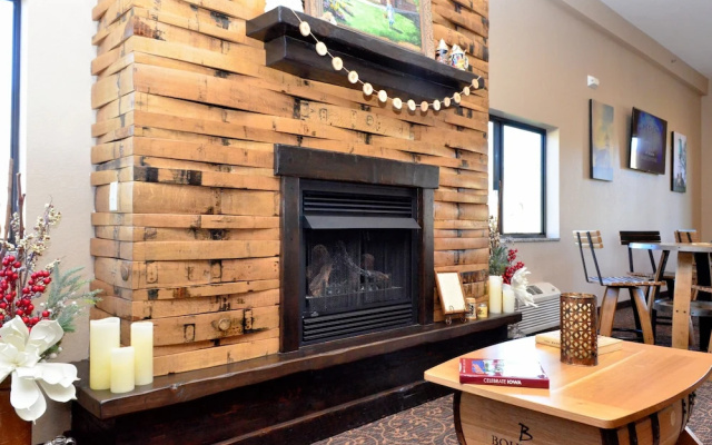 Cobblestone Inn & Suites - Manning