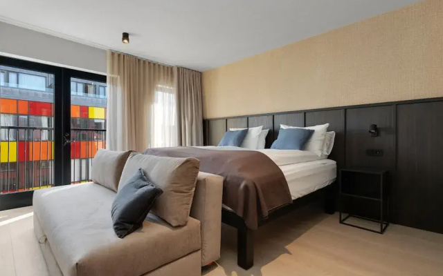 Strand Hotel Apartments