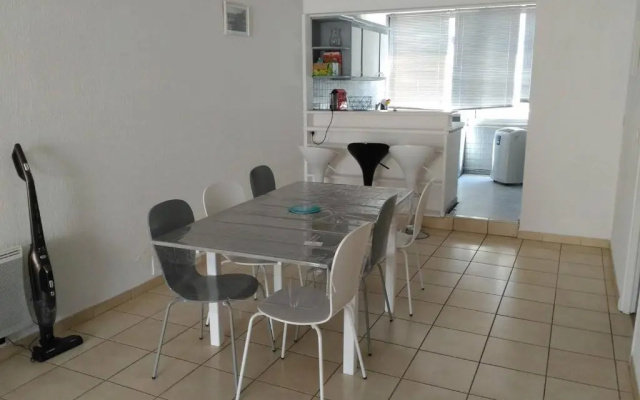 Appartement Bormes-les-Mimosas, 3 pièces, 6 personnes - FR-1-308-48