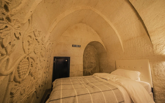 Limon Cave Hotel