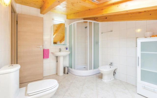 Amazing Home in Medveja with Hot Tub, WiFi & 4 Bedrooms