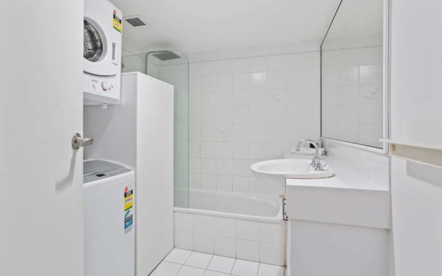 Key Largo - Hosted by Burleigh Letting