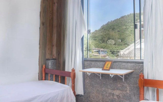 Sea Wolf Surf Club - Hostel