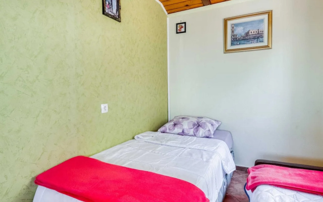 Exotic Holiday Home in Tribanj-Krušćica near Sea