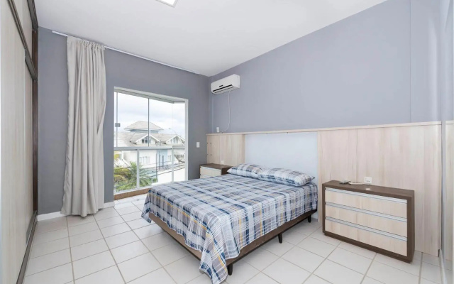Apartamento com Vista Mar a 30 metros da praia