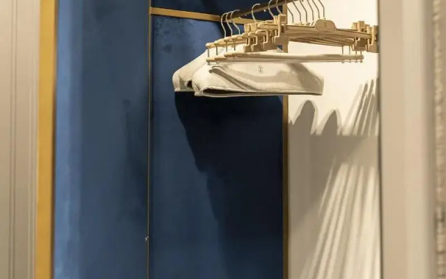 Three Rooms Toledo Luxury