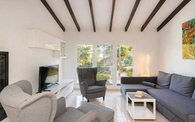 Urbane Holiday Home in Altea With Private Swimming Pool
