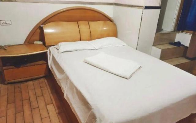 Yuqi Hostel