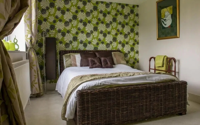 The Waters Edge Guest House