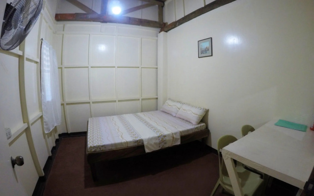 RB Transient House
