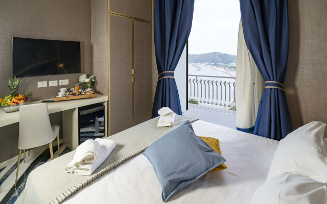 Cala Moresca Hotel