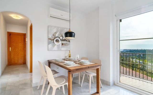 Bright Apartment with Sea View and Terrace Ref 53