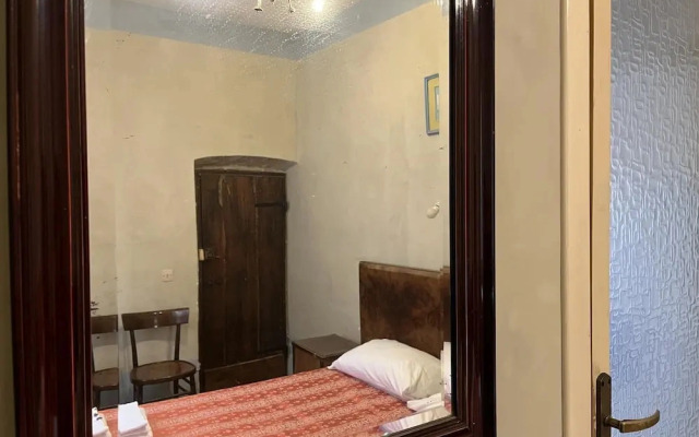 Preta Nera Ducasse in Giuliano di Roma