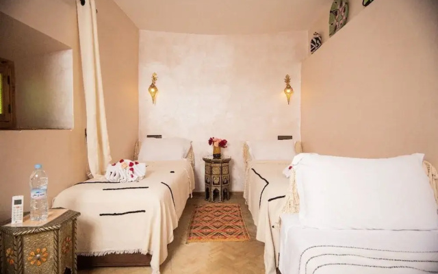 Maison Zomorroda