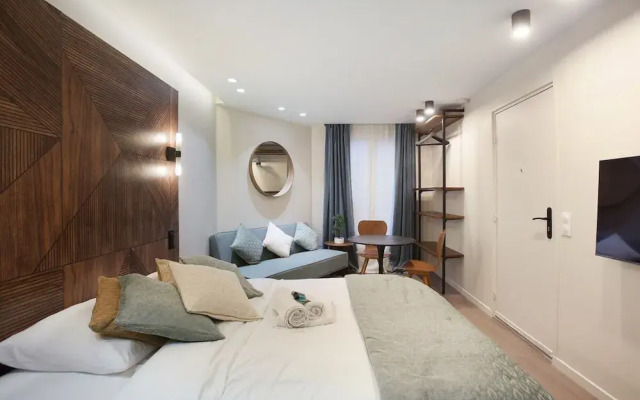 Modern Suite Center of Paris Montmartre