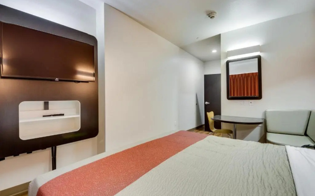 Motel 6 Tulsa