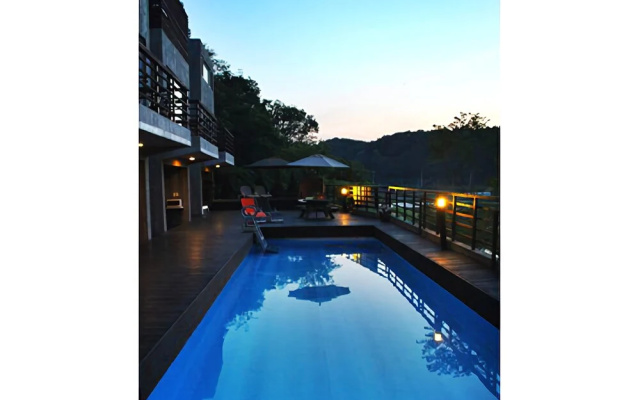 Hongcheon La Defense Pension