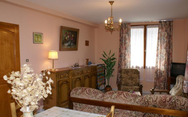 Chez Marie Reine