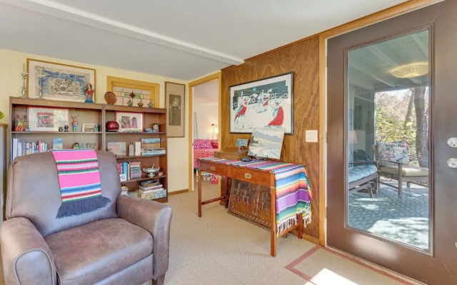 Casa Alcoa Mtn-view Apt Over Santeetlah Lake!