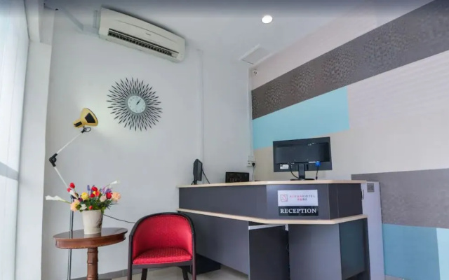 Alpha Hotel