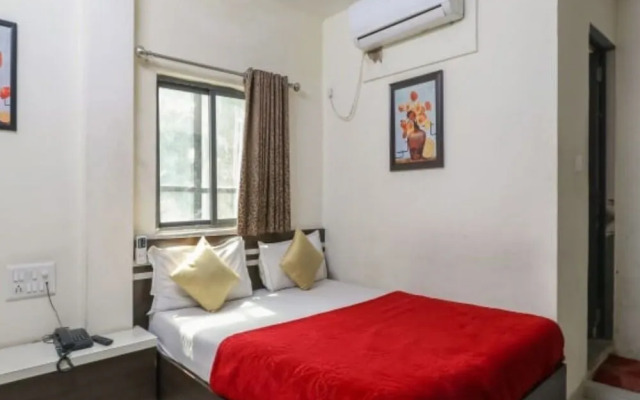 Hotel Gopi Palace