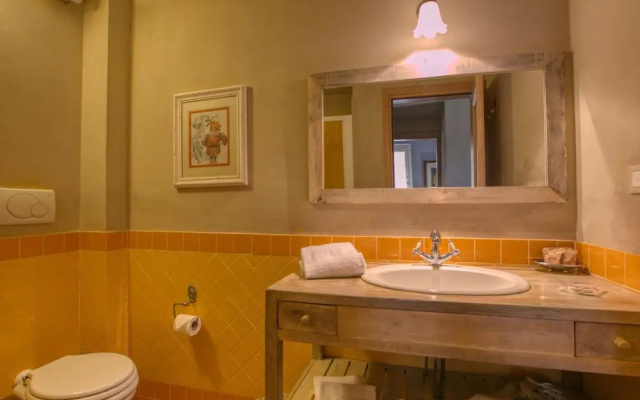 Tuscan Stay w/ Jacuzzi